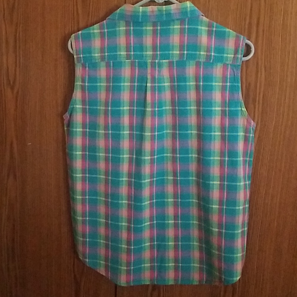Button down top - Picture 2 of 3